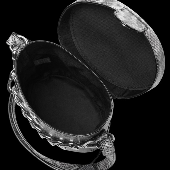 🚨Firm🚨 Circus by Sam Edelman
Canyon Barrel Black White gray - Picture 2 of 12